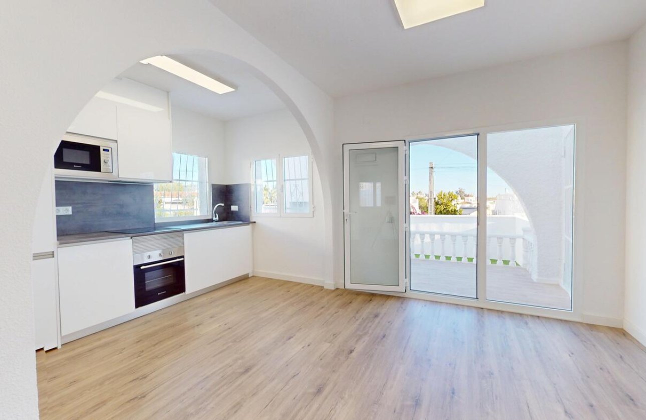 Resale - Town House -
Orihuela Costa - Costa Blanca