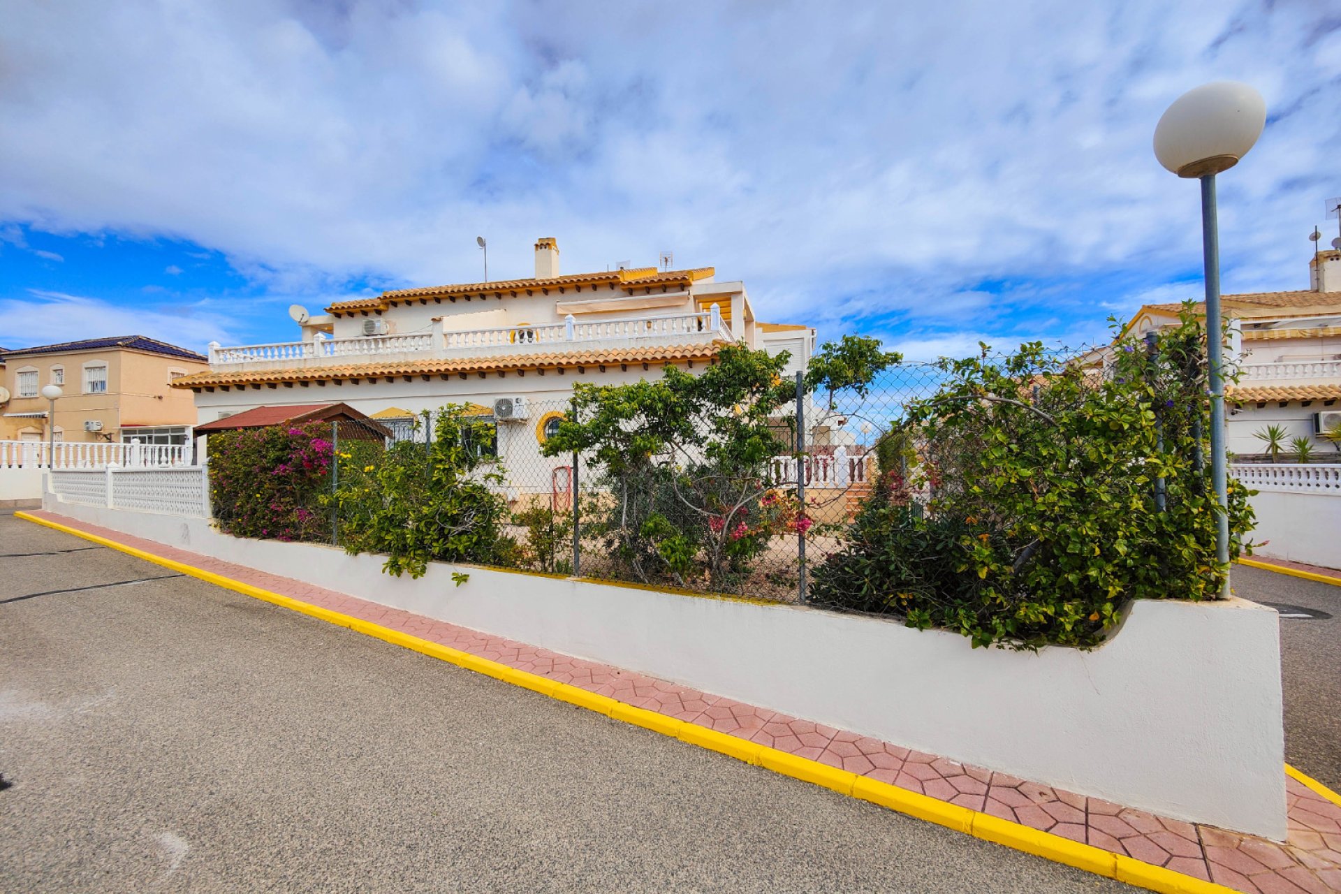 Resale - Town House -
Orihuela Costa - Costa Blanca