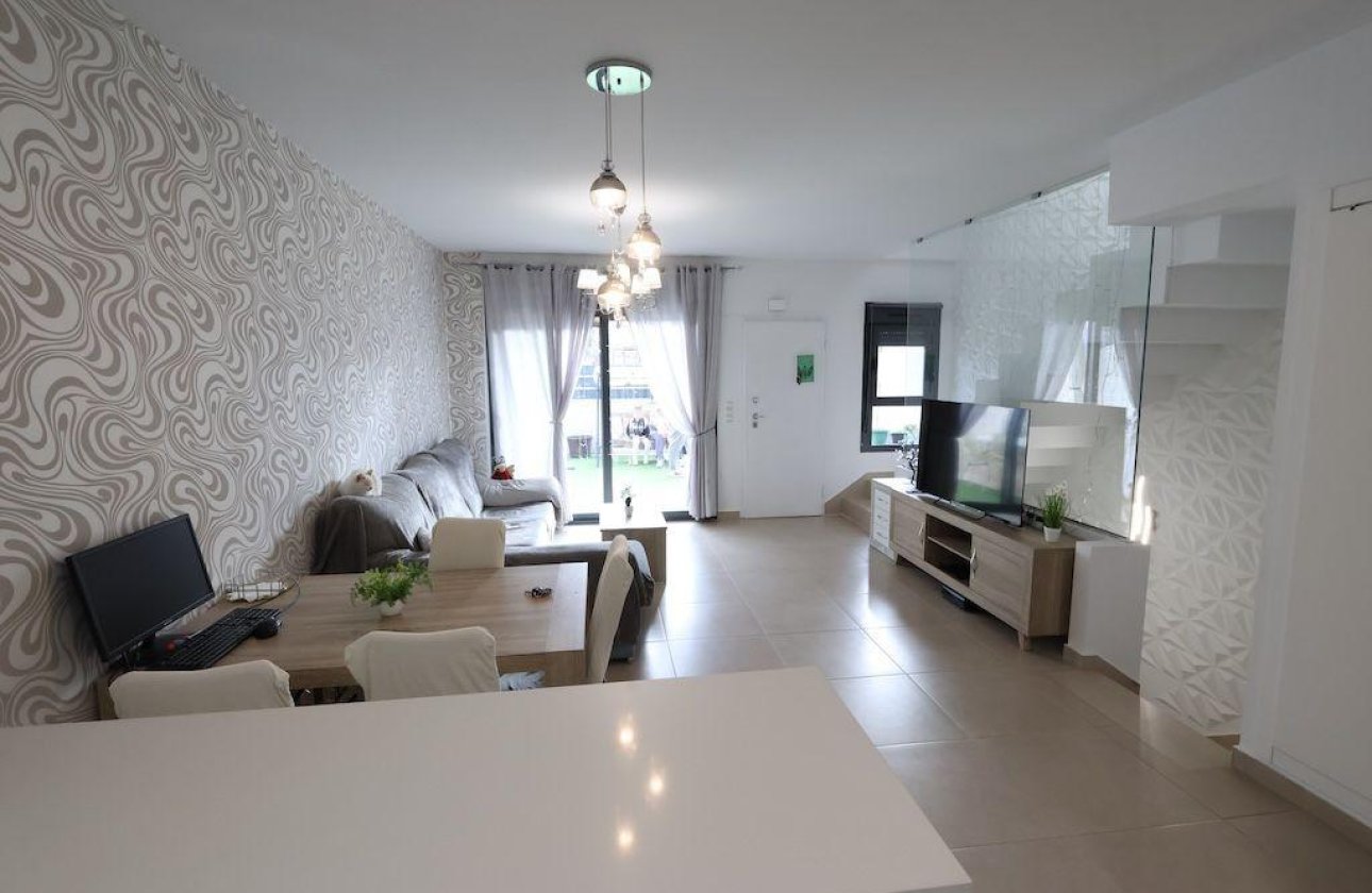 Resale - Town House -
Orihuela Costa - Costa Blanca