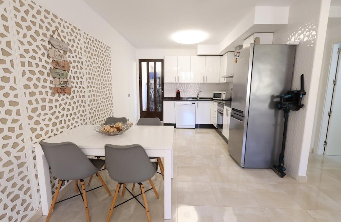 Resale - Town House -
Orihuela Costa - Costa Blanca
