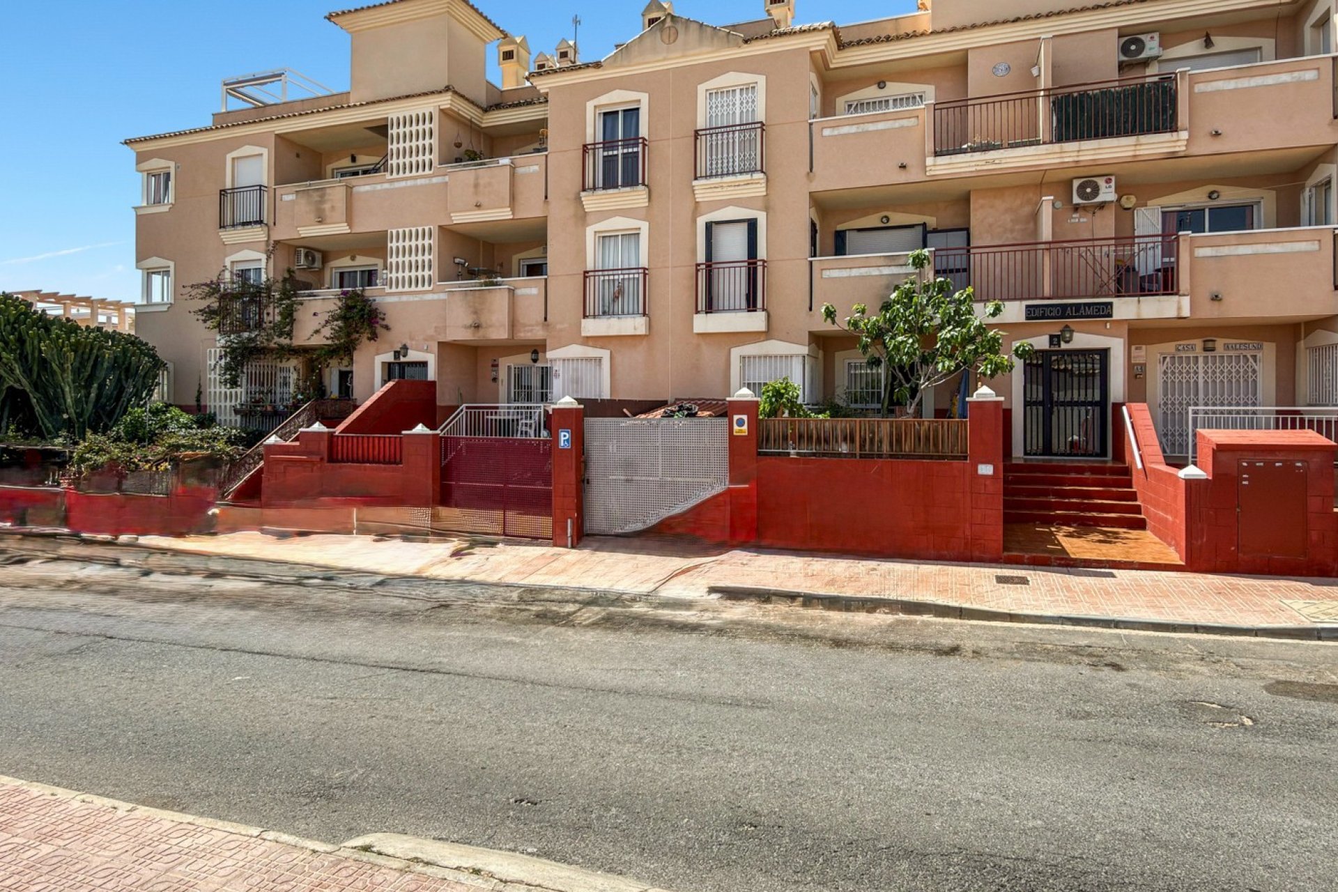 Resale - Town House -
Orihuela Costa - Costa Blanca