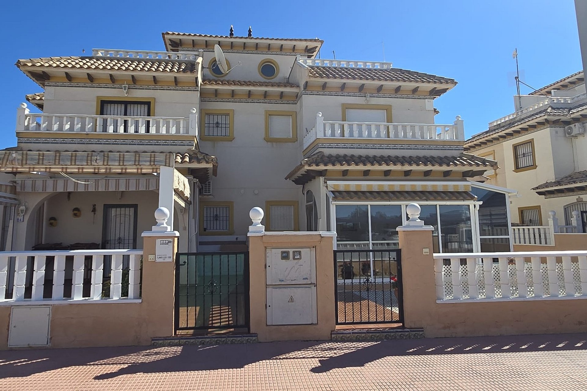 Resale - Town House -
Orihuela Costa - Costa Blanca