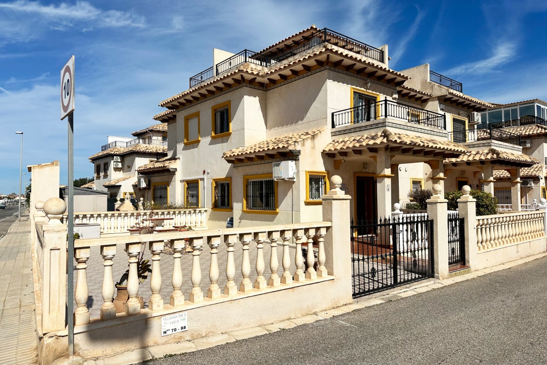 Resale - Town House -
Orihuela Costa - Costa Blanca