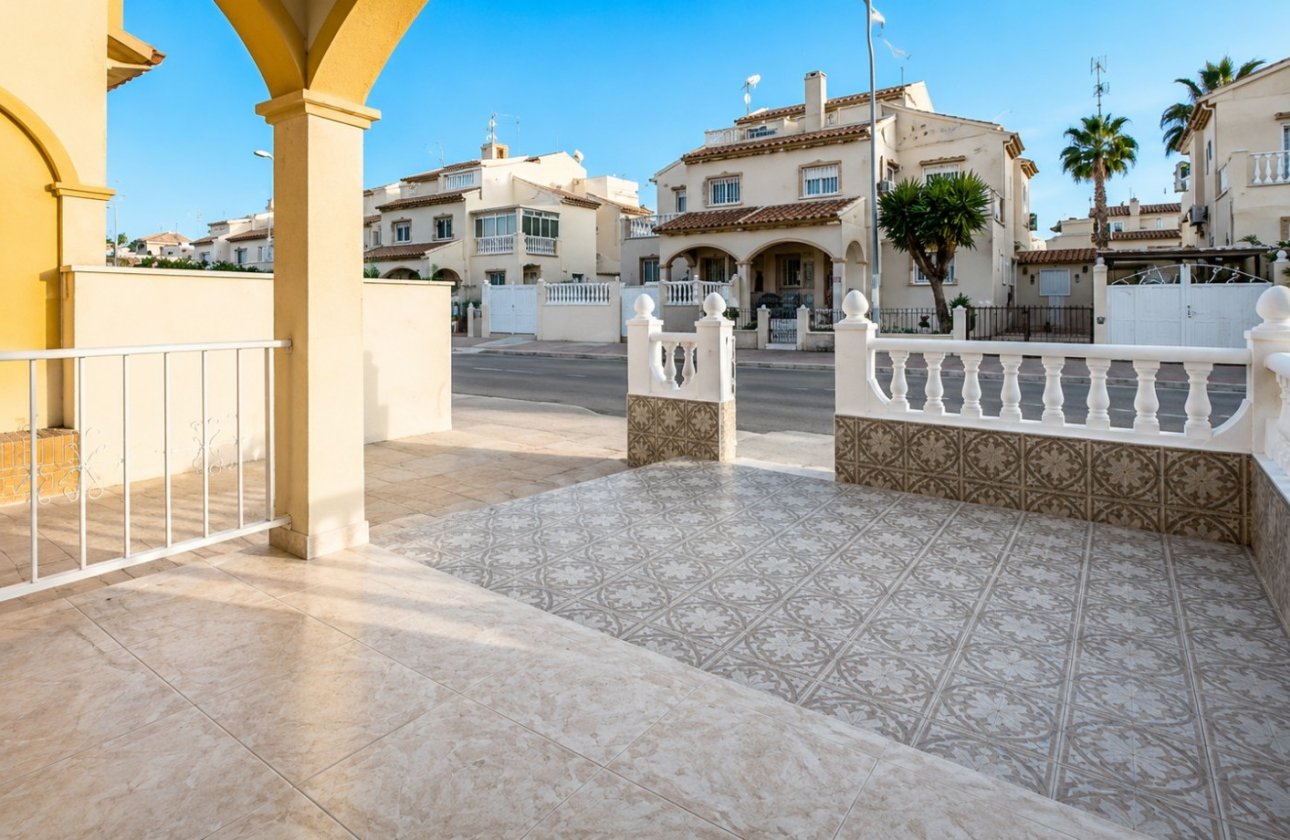Resale - Town House -
Orihuela Costa - Costa Blanca