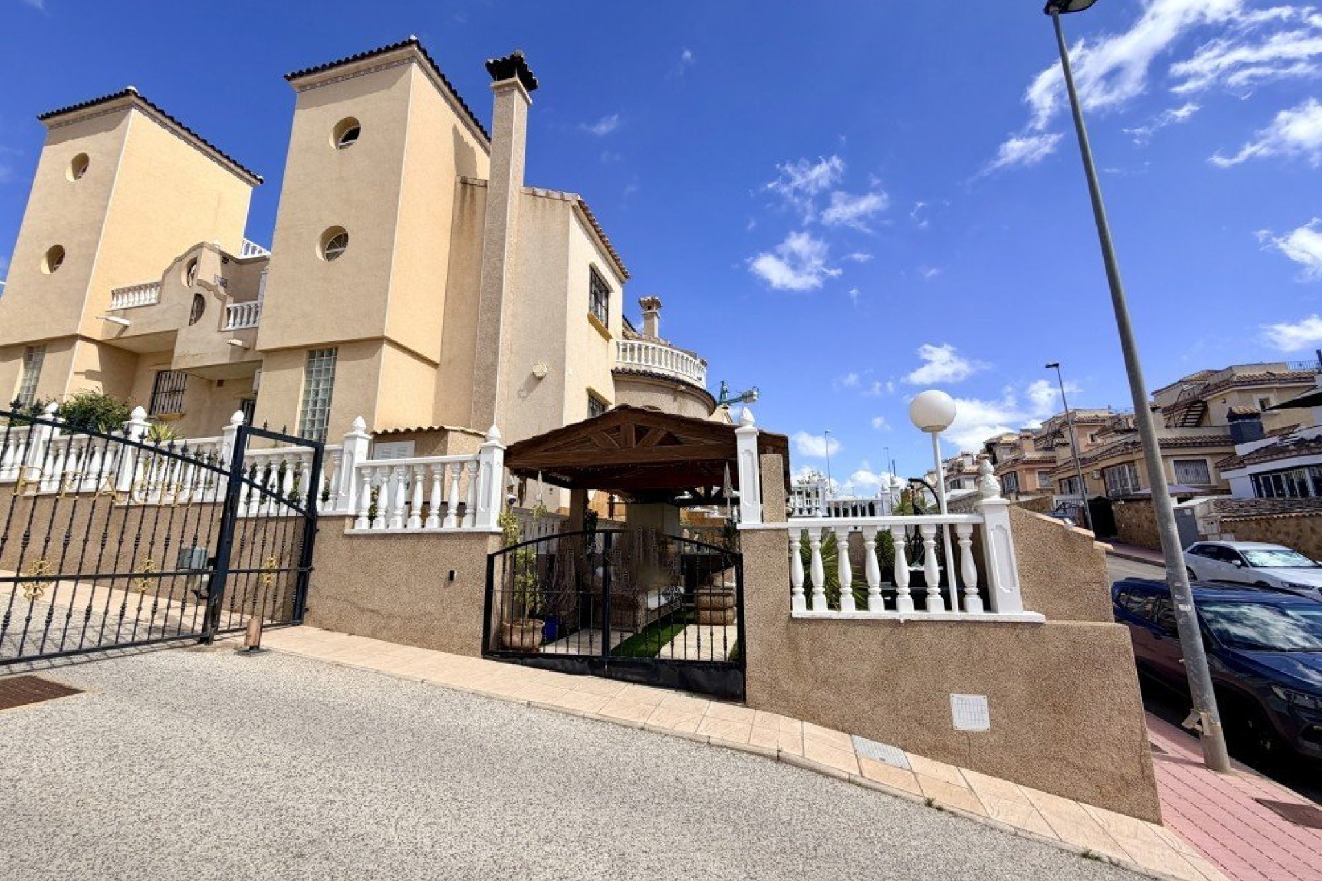 Resale - Town House -
Orihuela Costa - Costa Blanca