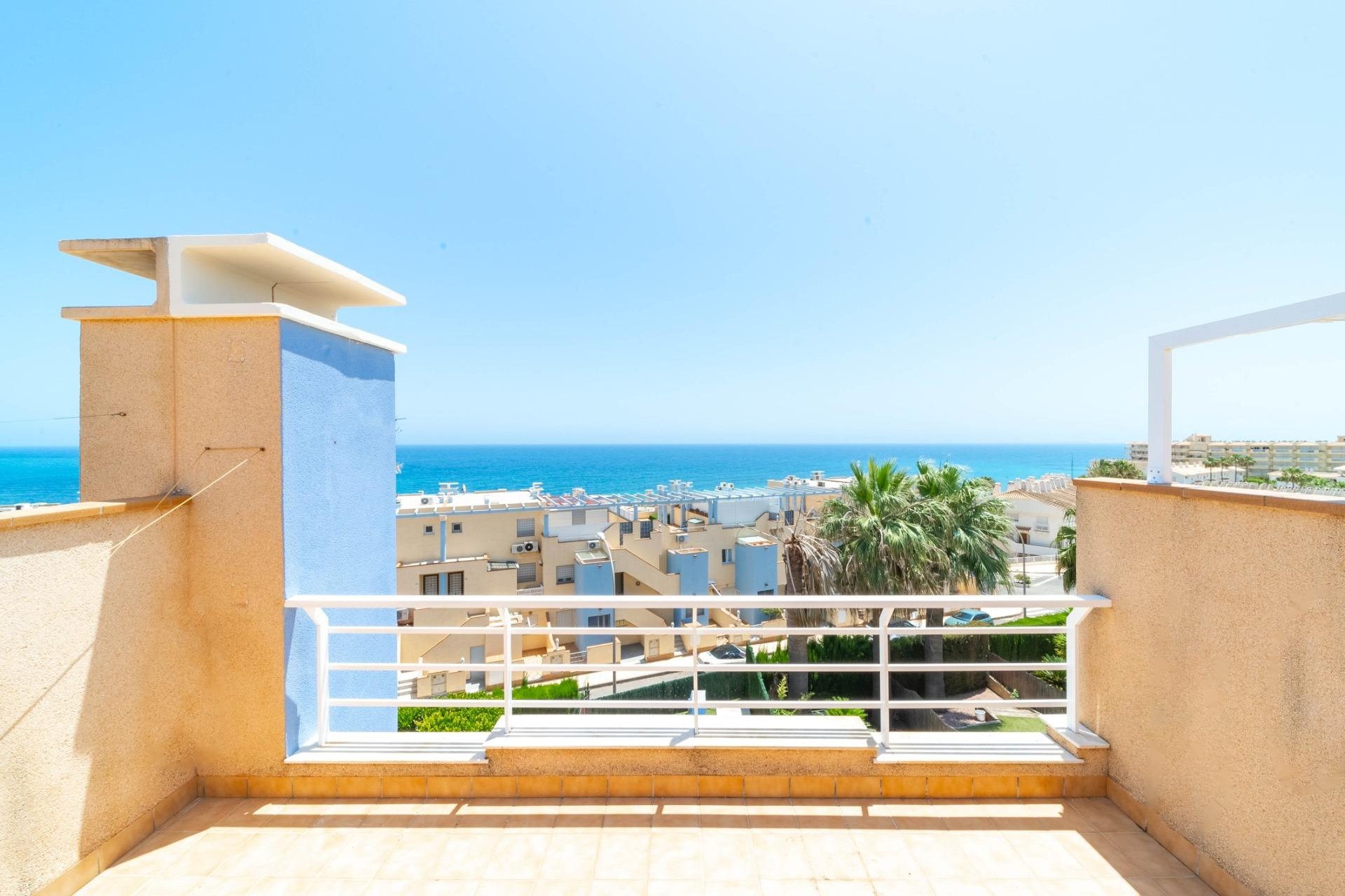 Resale - Town House -
Orihuela Costa - Costa Blanca