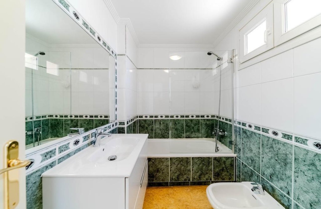 Resale - Town House -
Orihuela Costa - Costa Blanca