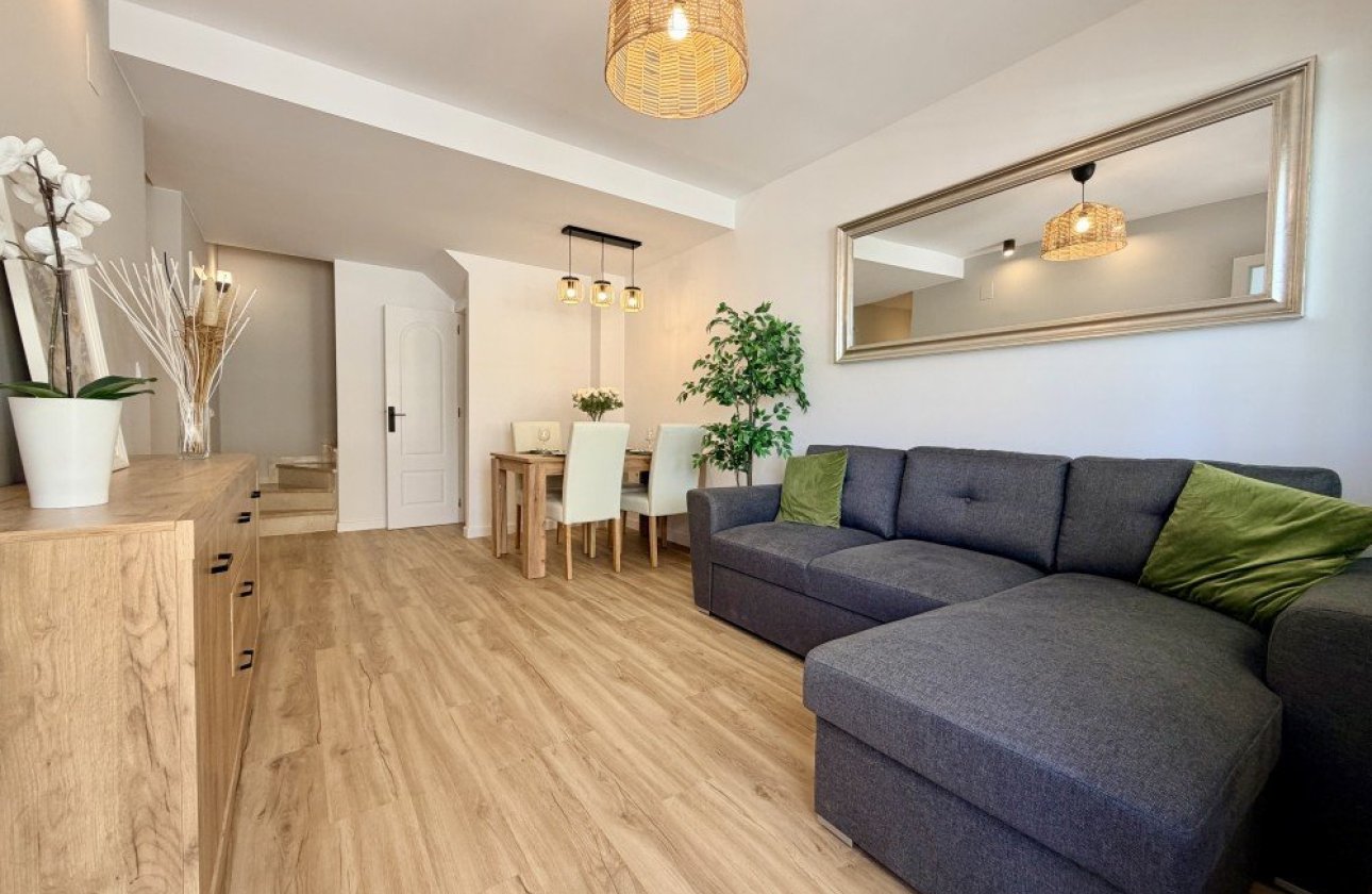 Resale - Town House -
Orihuela Costa - Costa Blanca