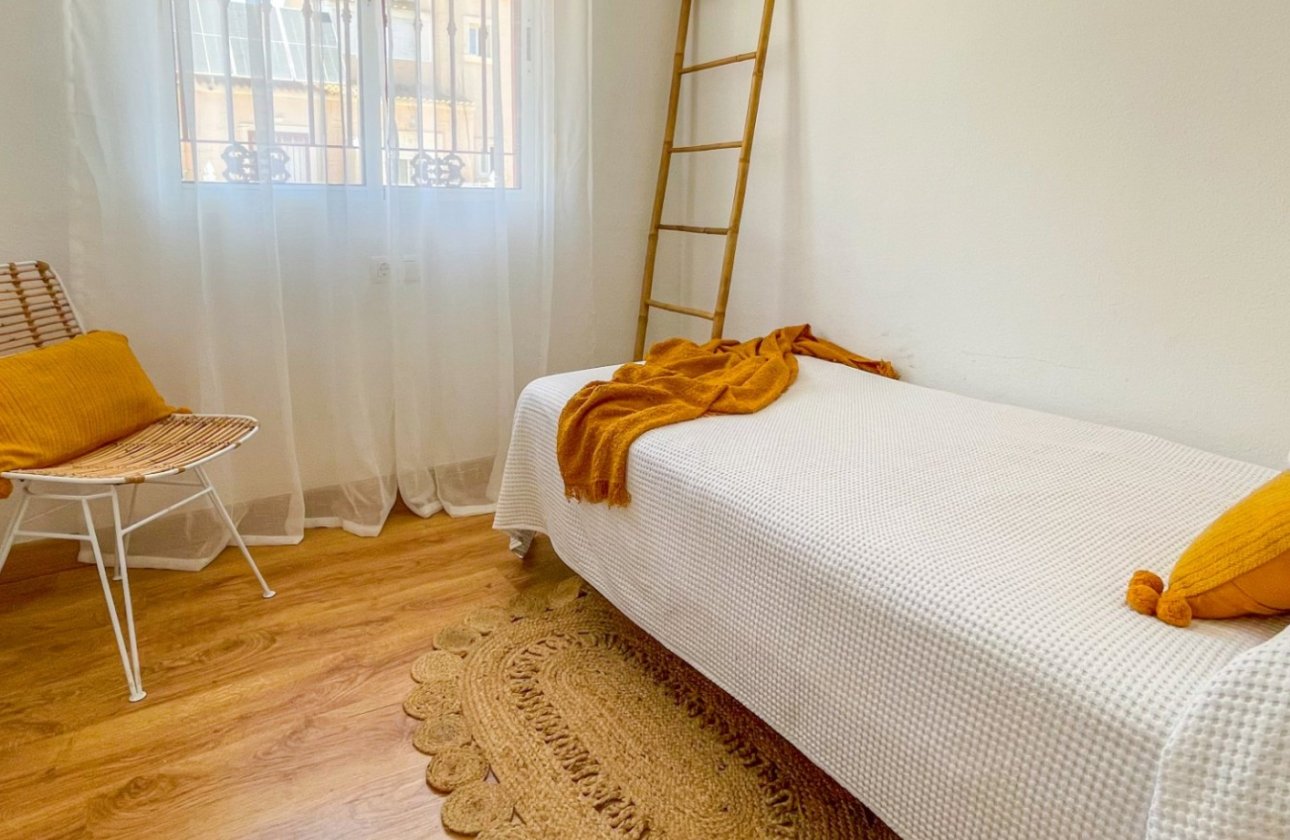 Resale - Town House -
Orihuela Costa - Costa Blanca