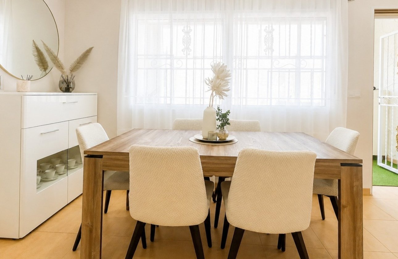 Resale - Town House -
Orihuela Costa - Costa Blanca