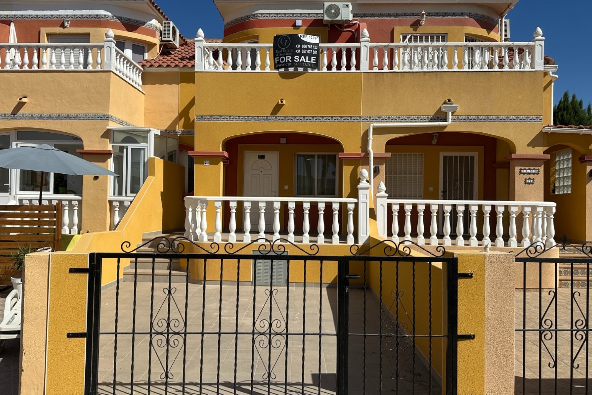 Resale - Town House -
Orihuela Costa - Costa Blanca