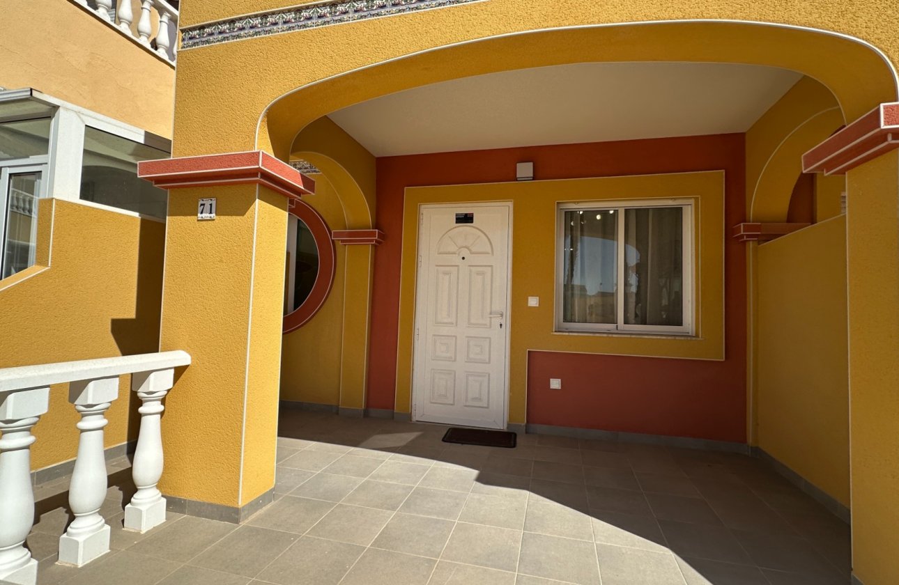 Resale - Town House -
Orihuela Costa - Costa Blanca