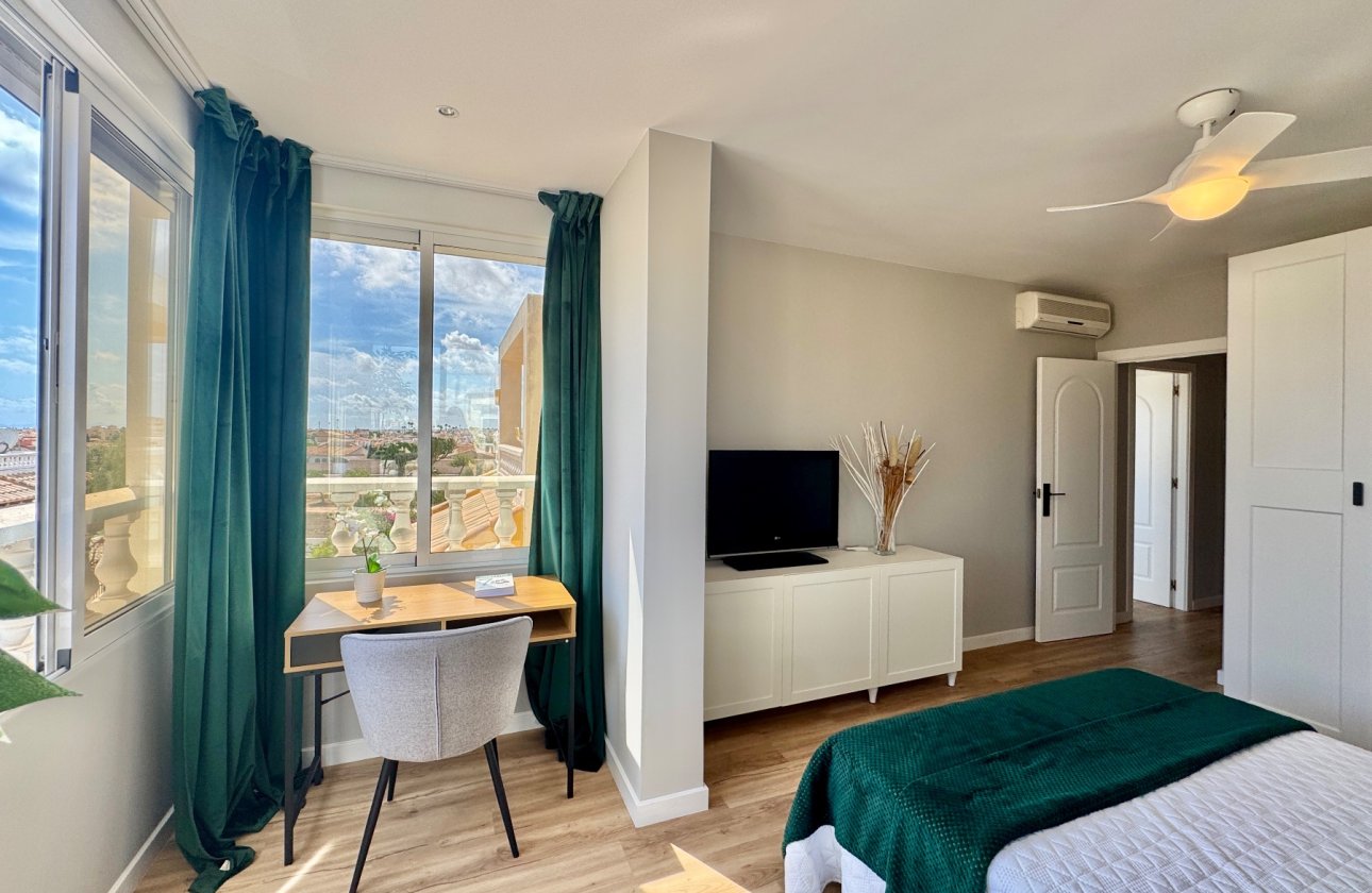 Resale - Town House -
Orihuela Costa - Costa Blanca