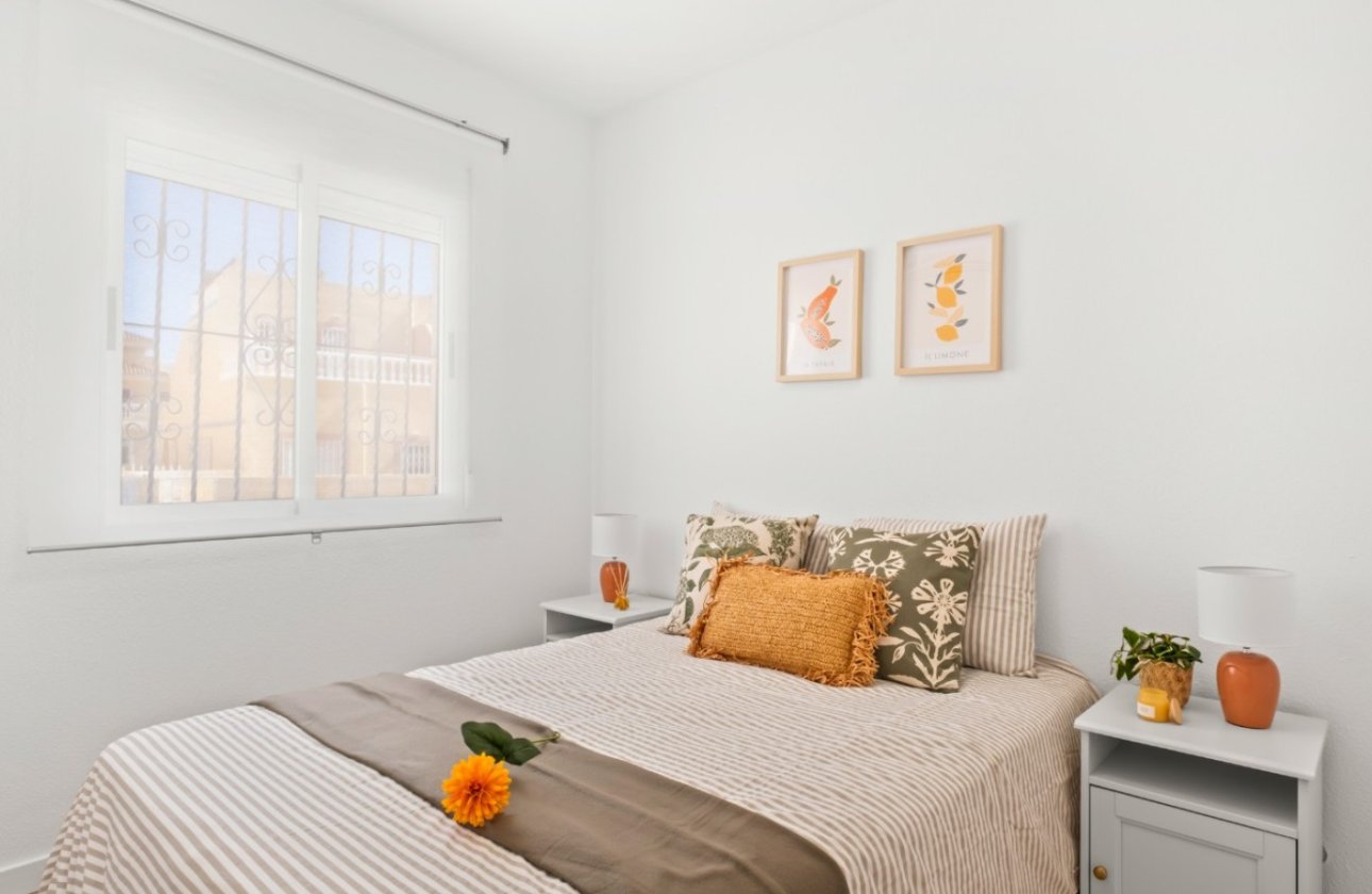 Resale - Town House -
Orihuela Costa - Costa Blanca