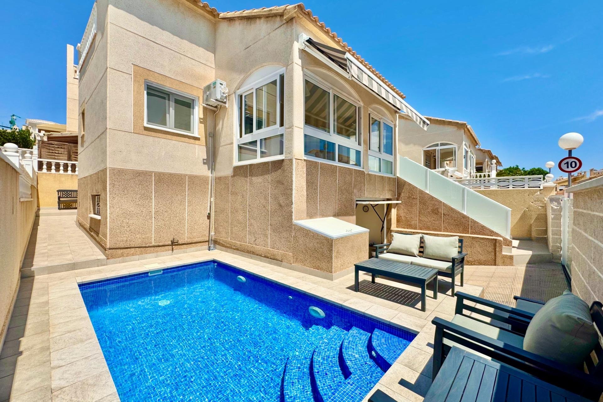 Resale - Town House -
Orihuela Costa - La Florida