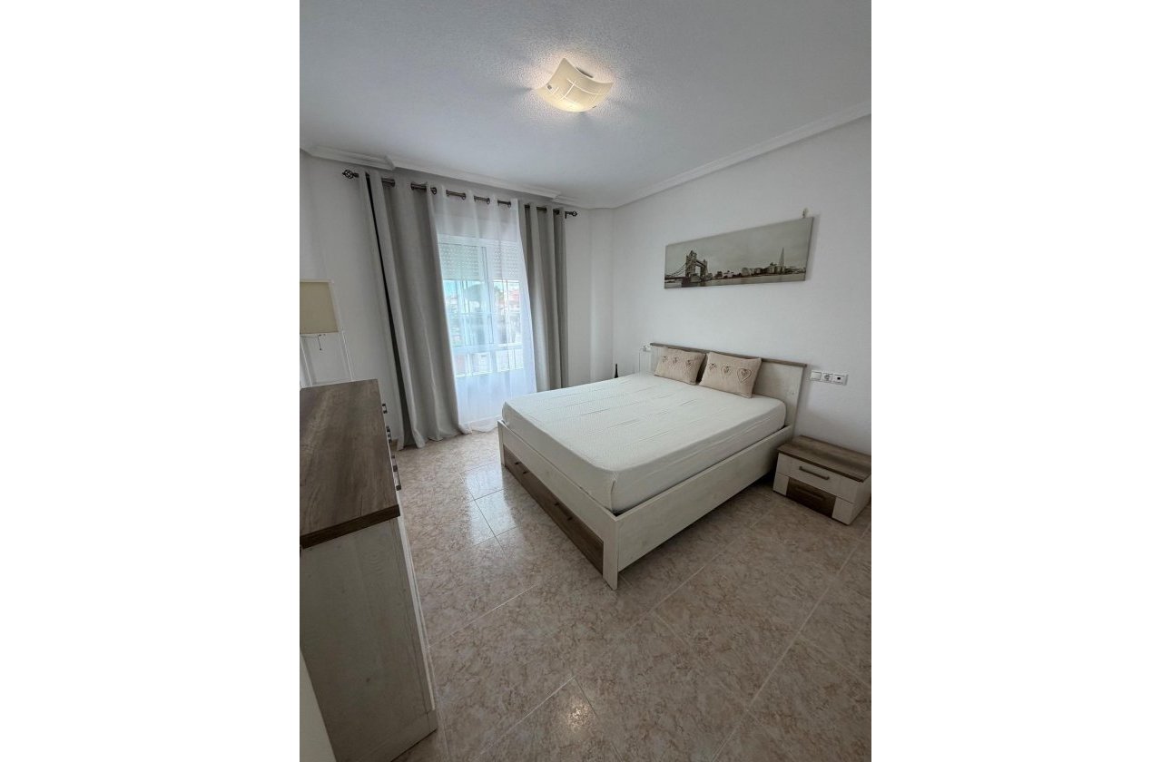 Resale - Town House -
Orihuela Costa - La Zenia