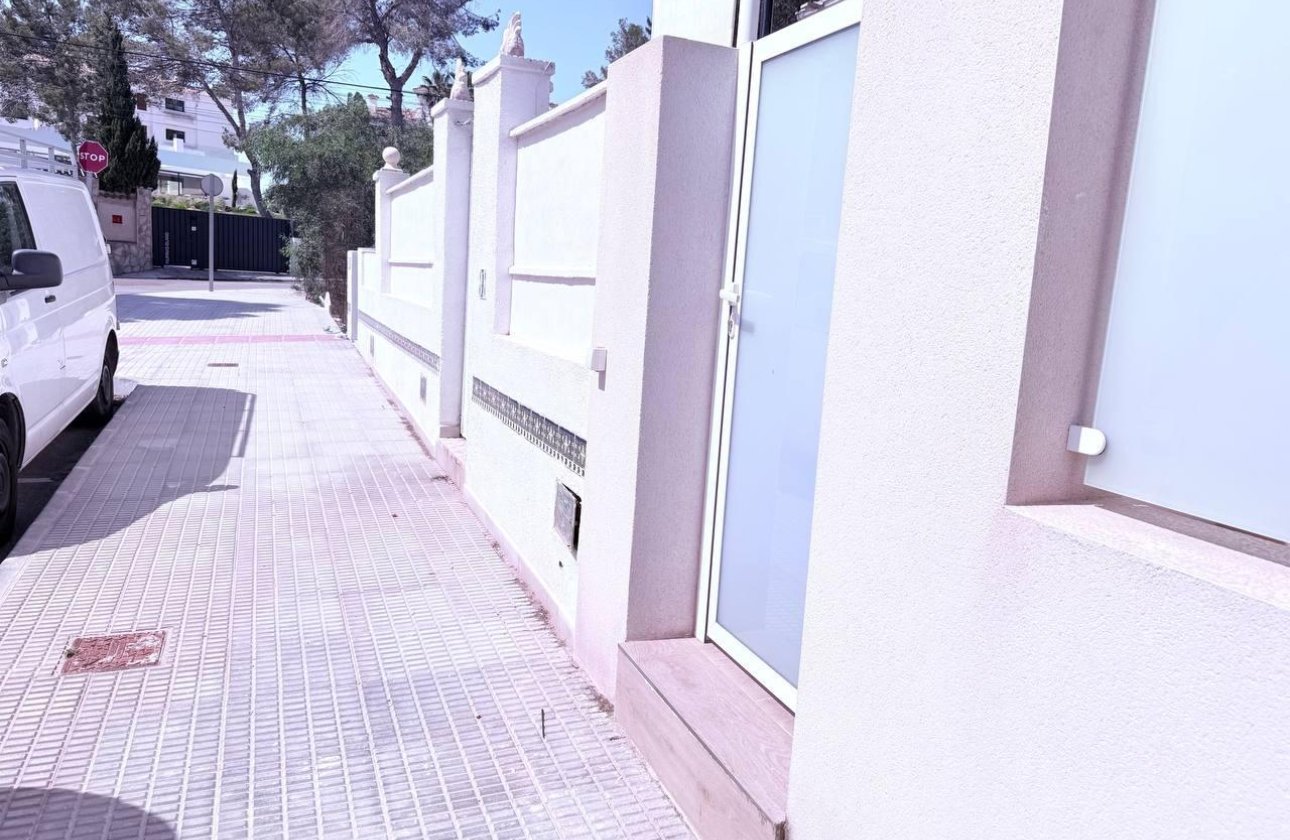 Resale - Town House -
Orihuela Costa - Las Filipinas