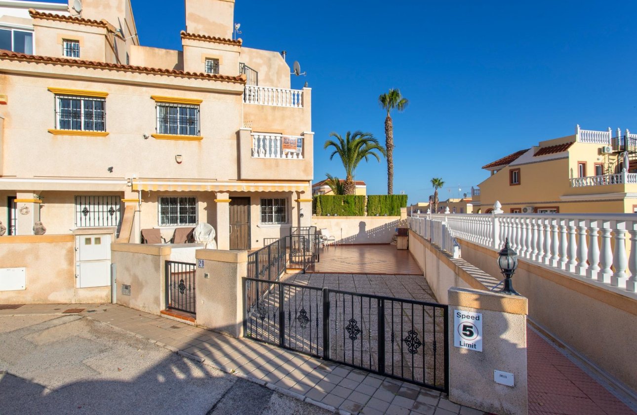 Resale - Town House -
Orihuela Costa - Las Filipinas