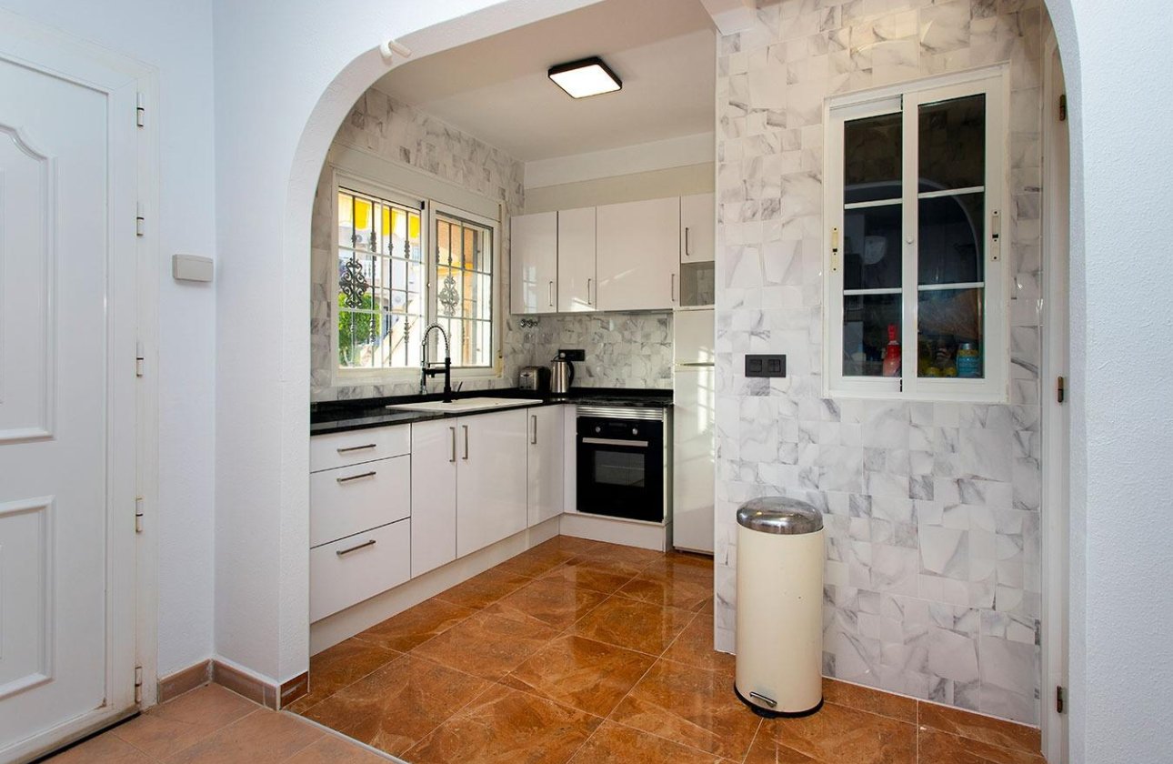 Resale - Town House -
Orihuela Costa - Las Filipinas