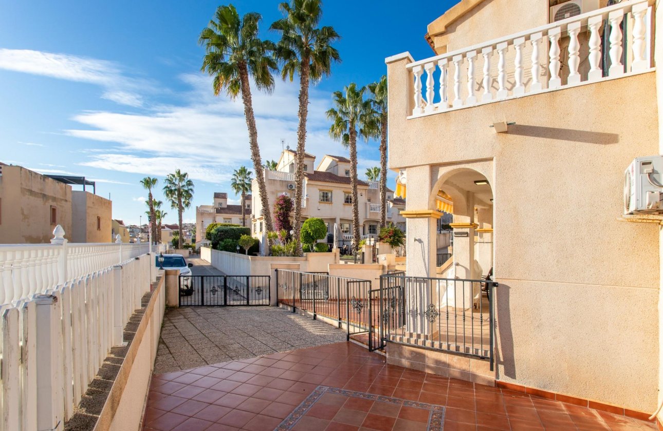 Resale - Town House -
Orihuela Costa - Las Filipinas