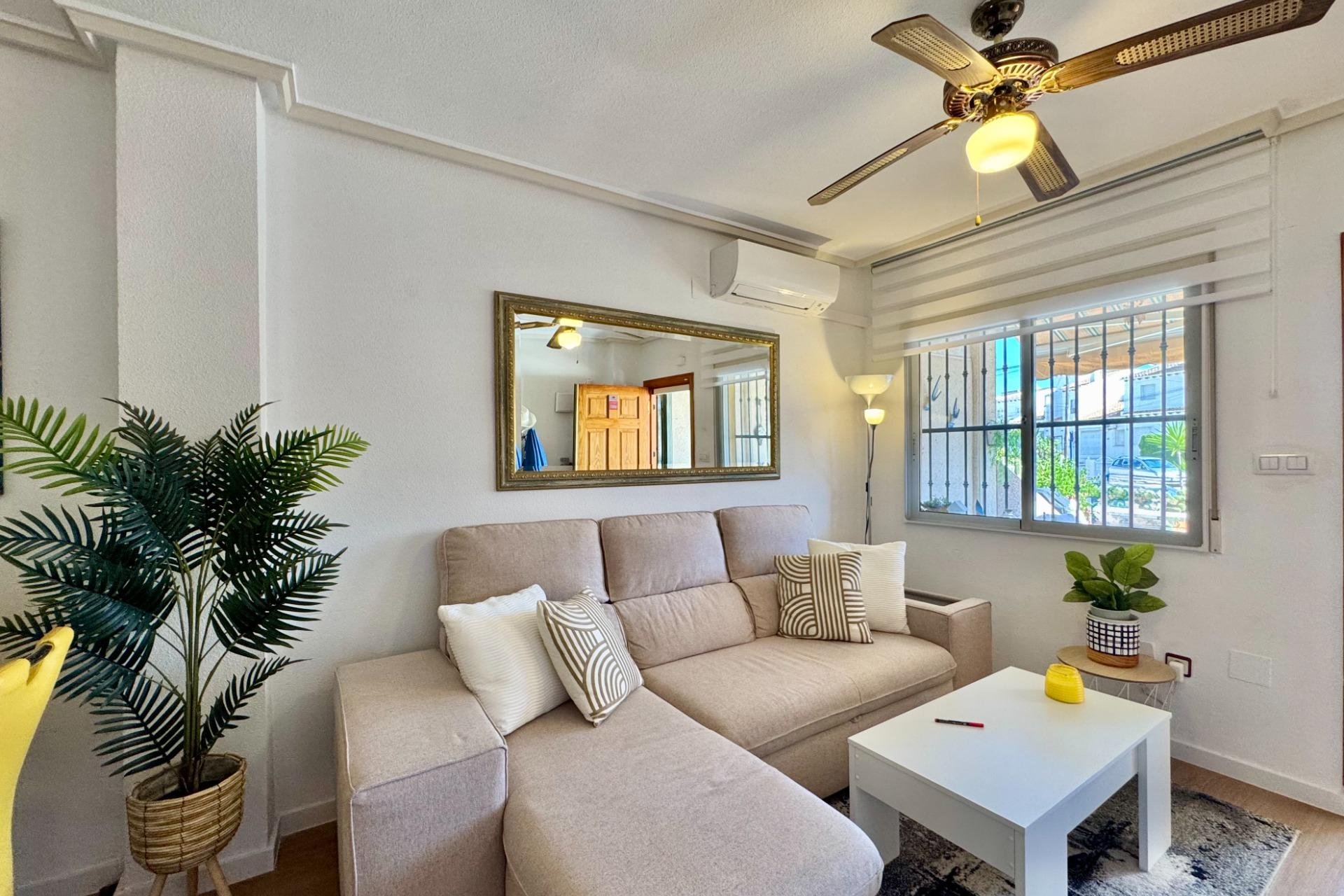 Resale - Town House -
Orihuela Costa - Las Filipinas