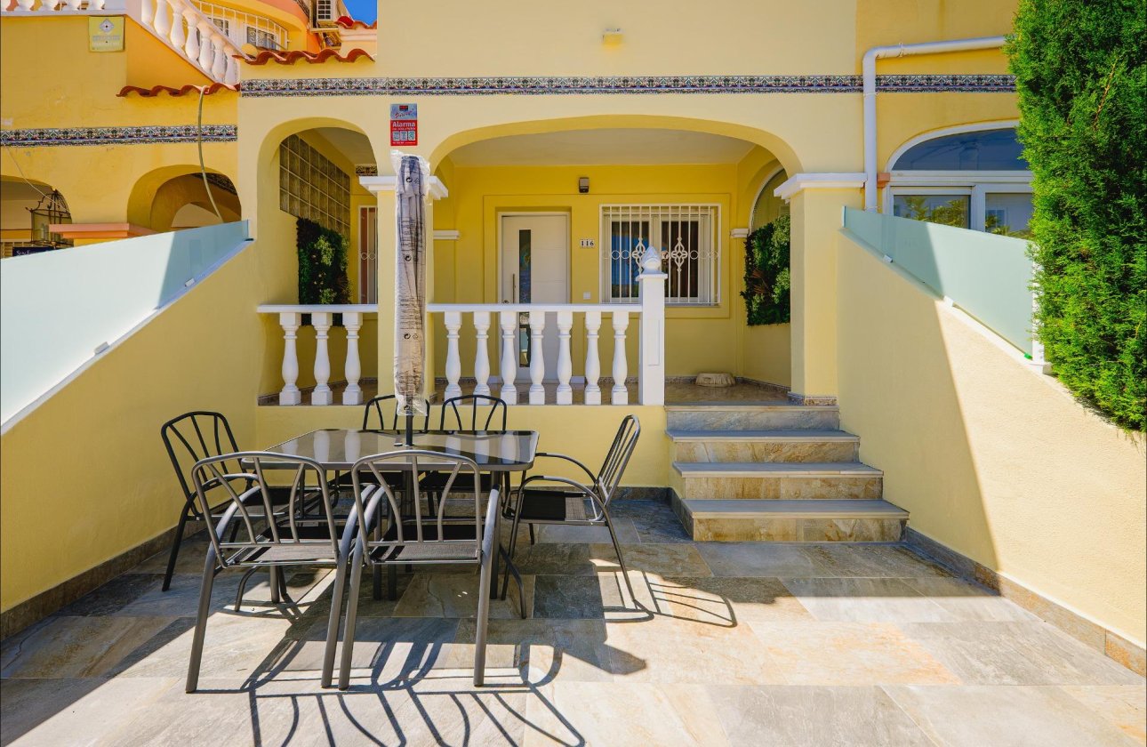 Resale - Town House -
Orihuela Costa - Las Filipinas