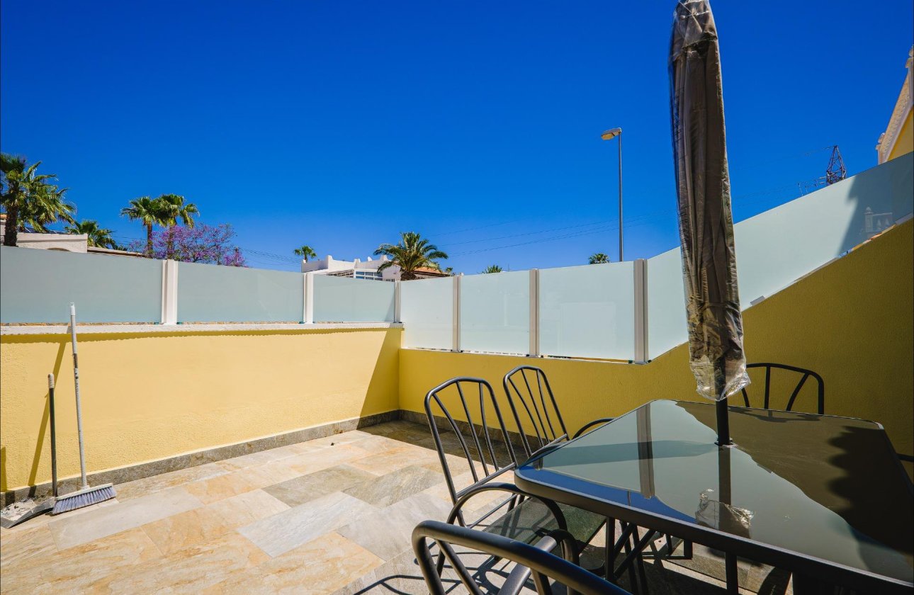 Resale - Town House -
Orihuela Costa - Las Filipinas