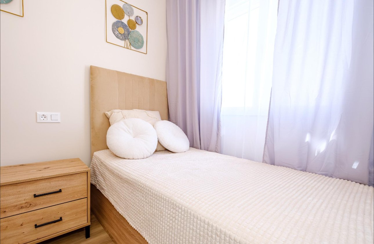 Resale - Town House -
Orihuela Costa - Las Filipinas