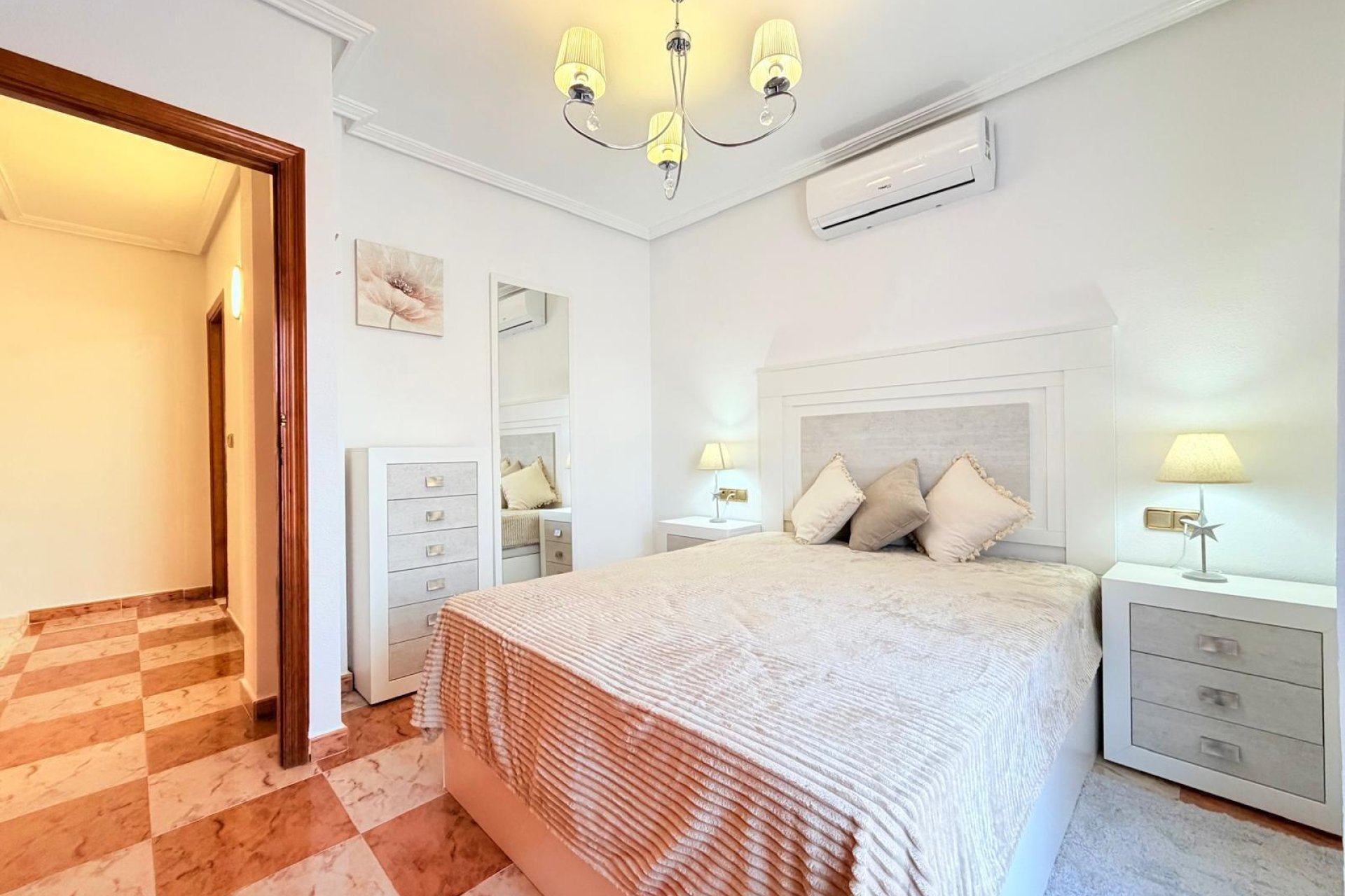 Resale - Town House -
Orihuela Costa - Las Filipinas
