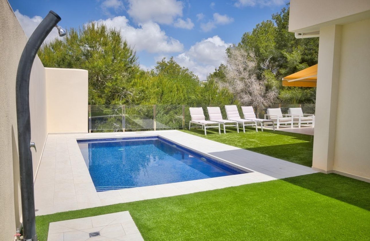 Resale - Town House -
Orihuela Costa - Lomas De Don Juan