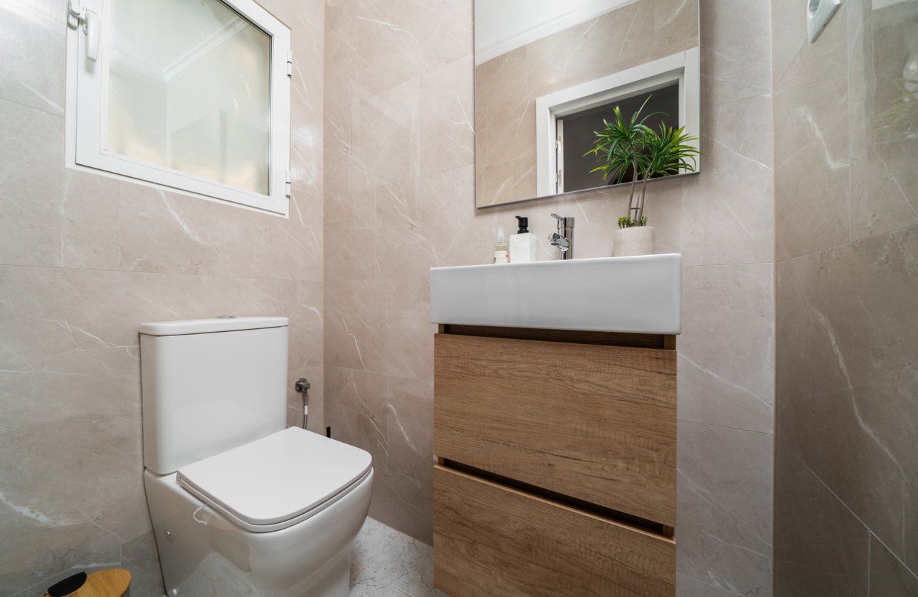 Resale - Town House -
Orihuela Costa - Los Almendros - La Florida