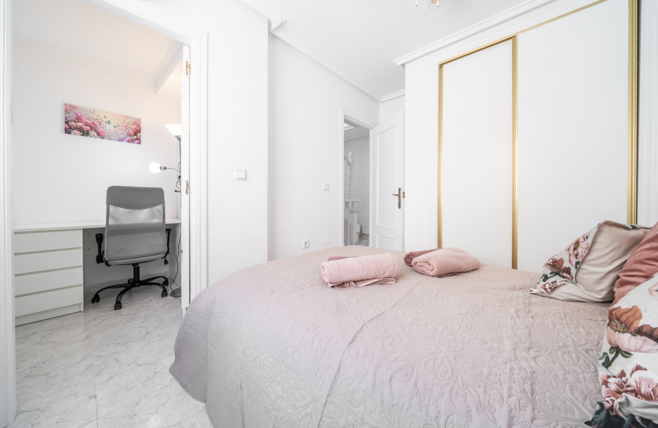 Resale - Town House -
Orihuela Costa - Los Almendros - La Florida