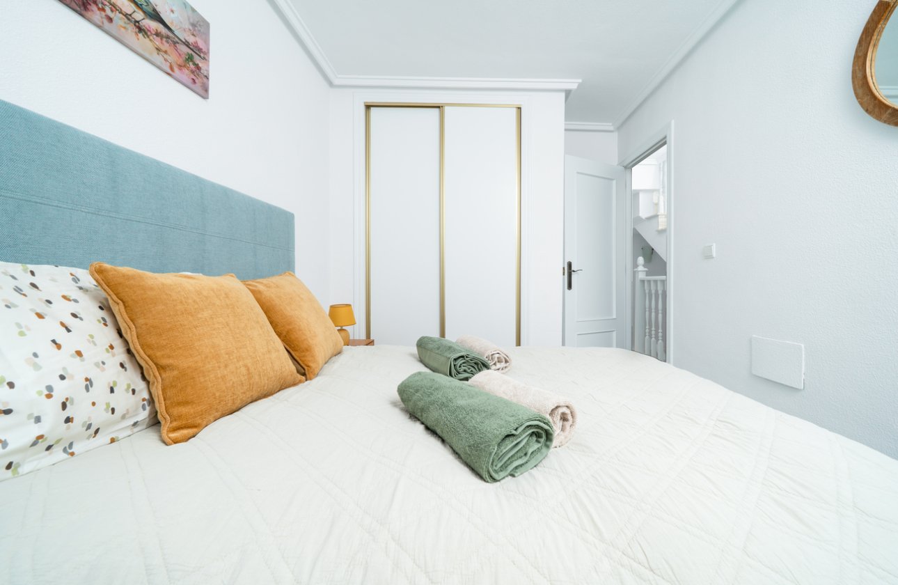 Resale - Town House -
Orihuela Costa - Los Almendros - La Florida