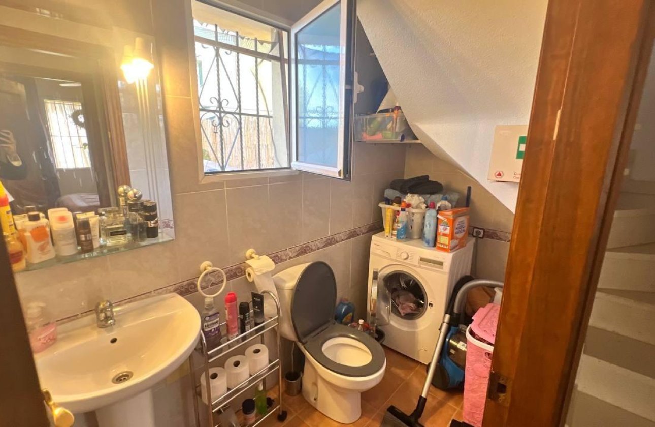 Resale - Town House -
Orihuela Costa - Los Almendros-la Florida