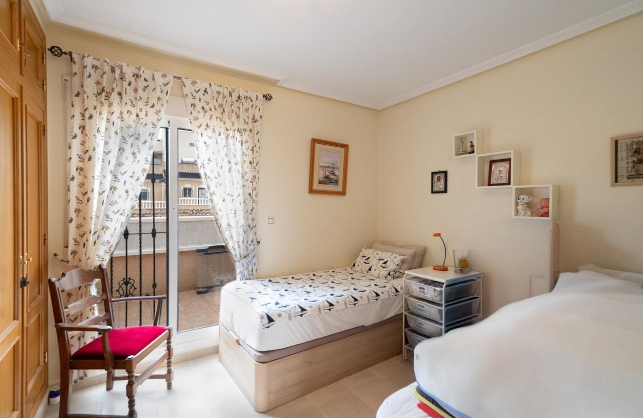 Resale - Town House -
Orihuela Costa - Los Dolses