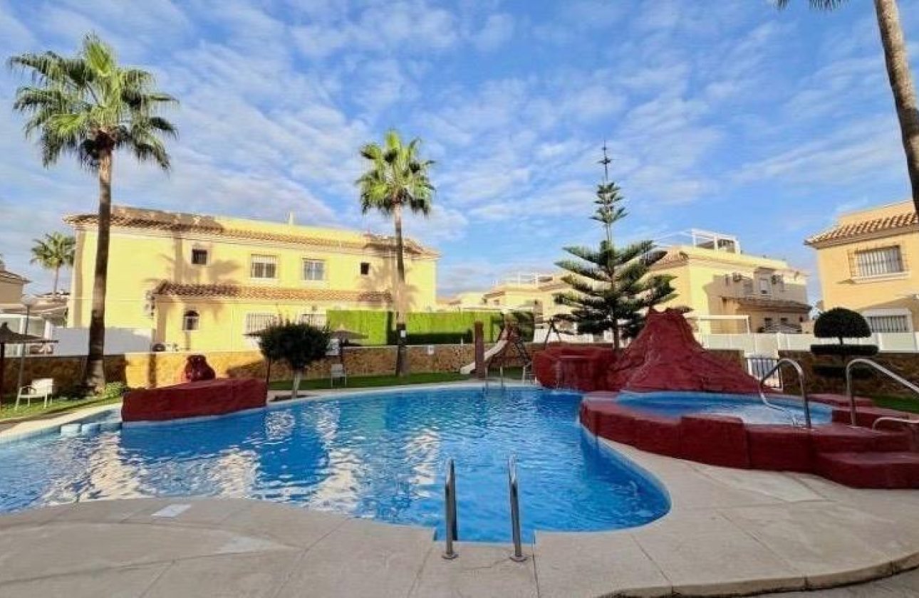 Resale - Town House -
Orihuela Costa - Los Dolses