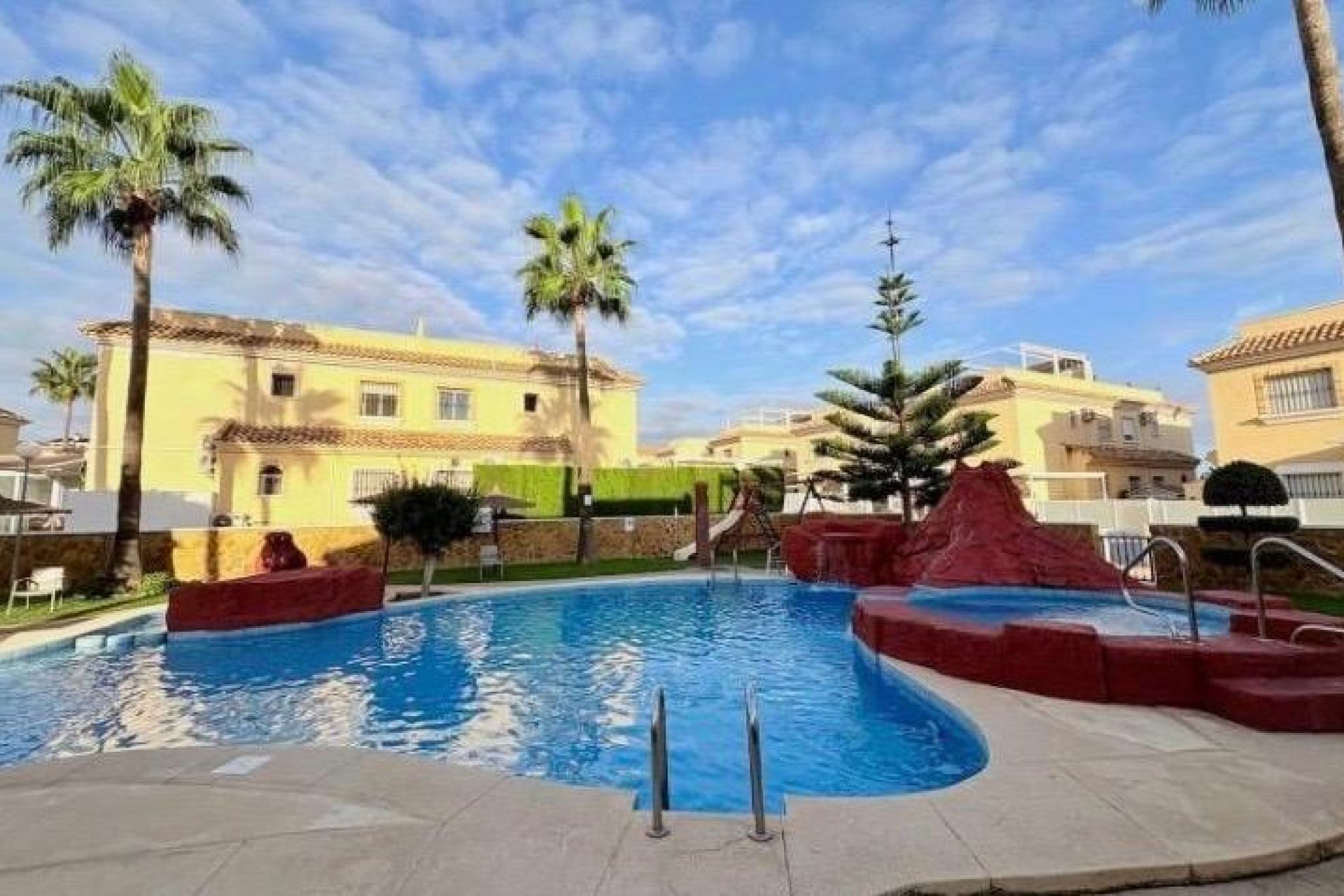 Resale - Town House -
Orihuela Costa - Los Dolses