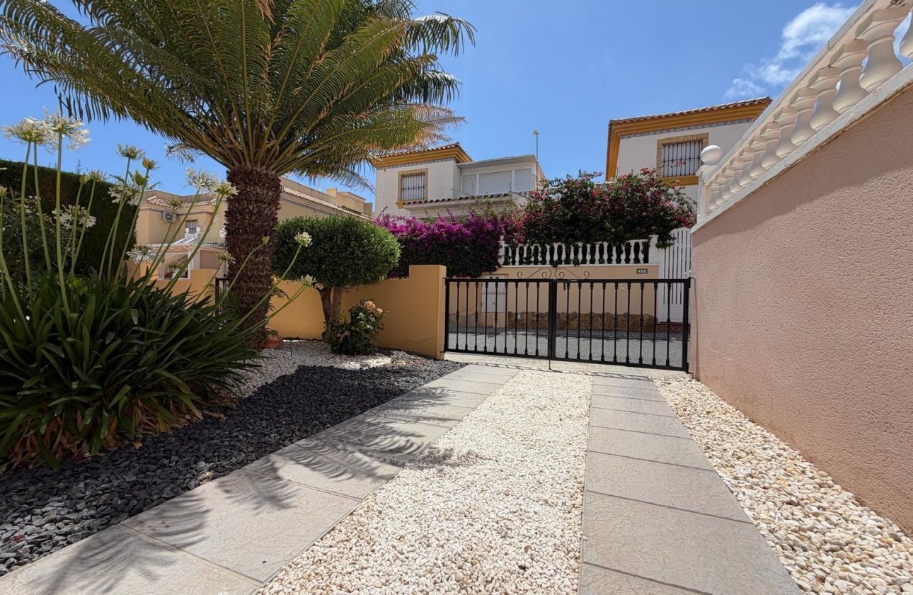 Resale - Town House -
Orihuela Costa - Los Dolses