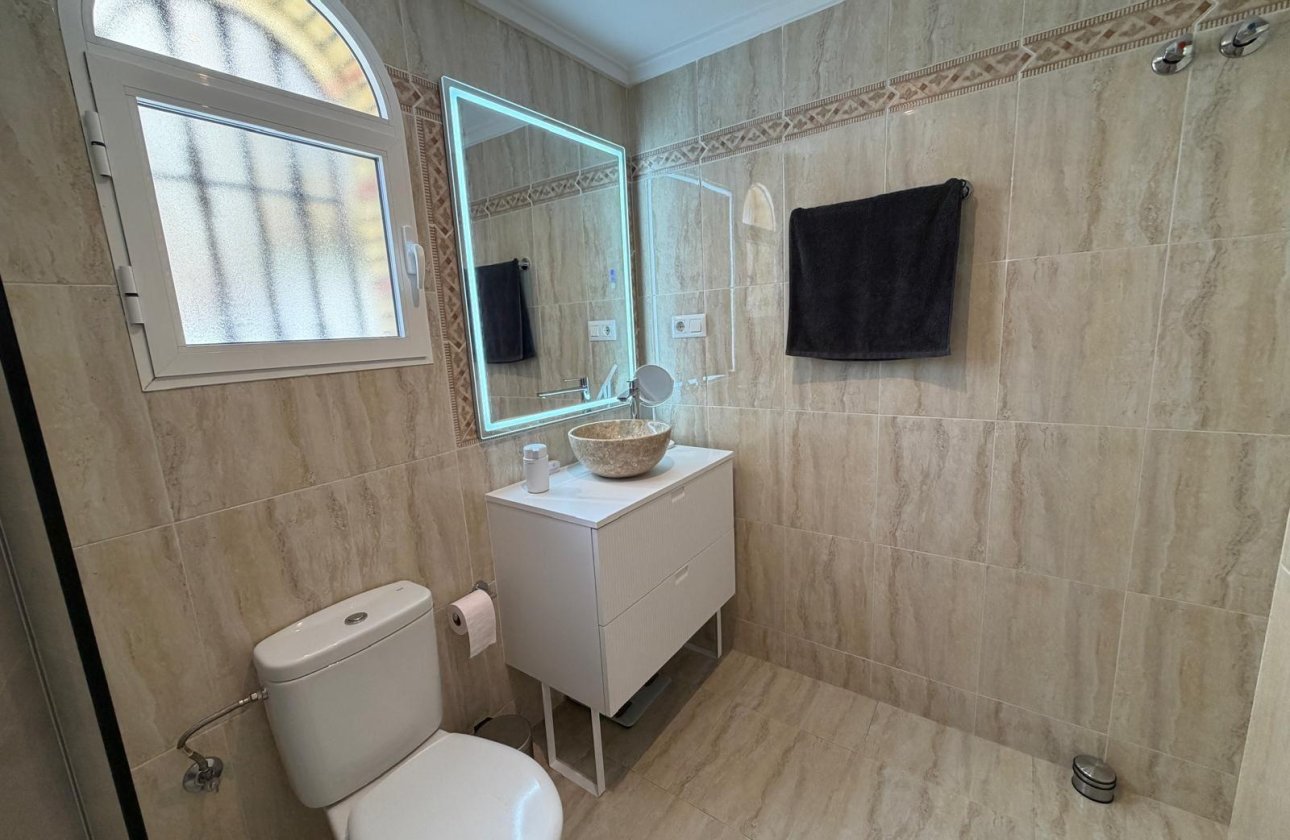 Resale - Town House -
Orihuela Costa - Los Dolses