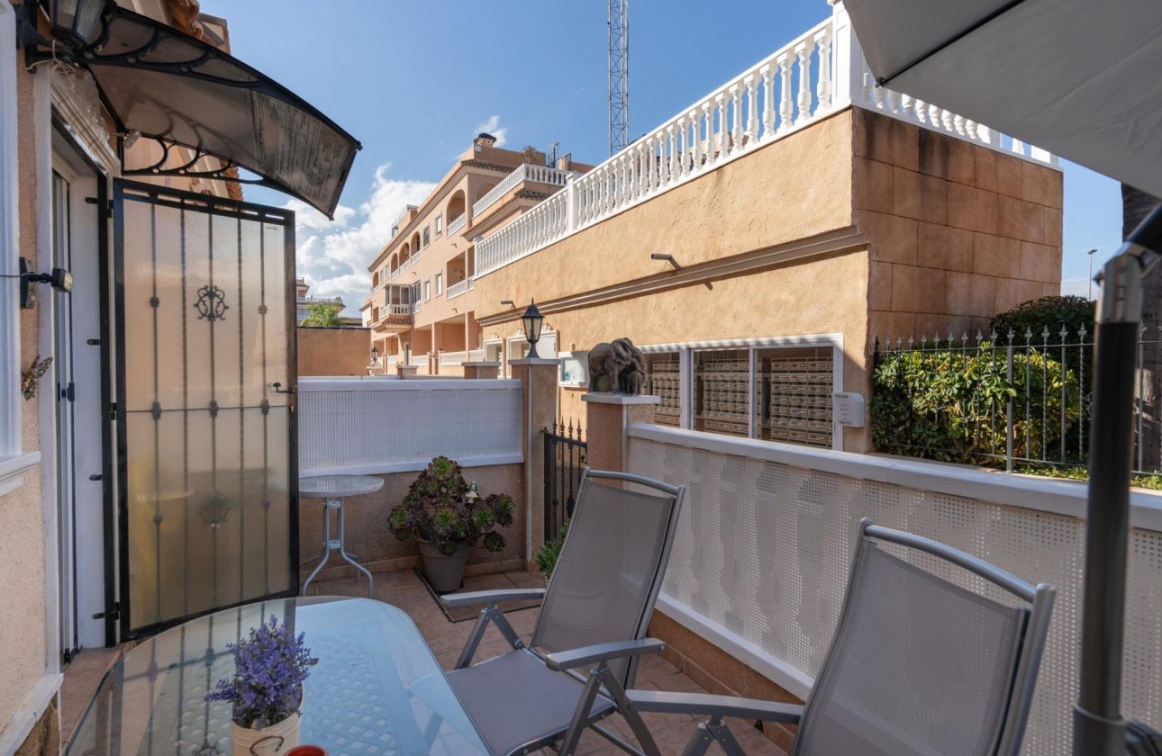 Resale - Town House -
Orihuela Costa - Los Dolses