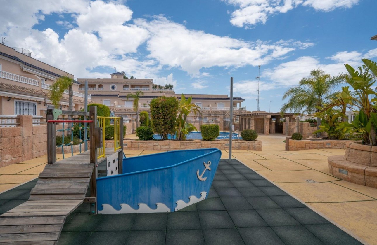 Resale - Town House -
Orihuela Costa - Los Dolses