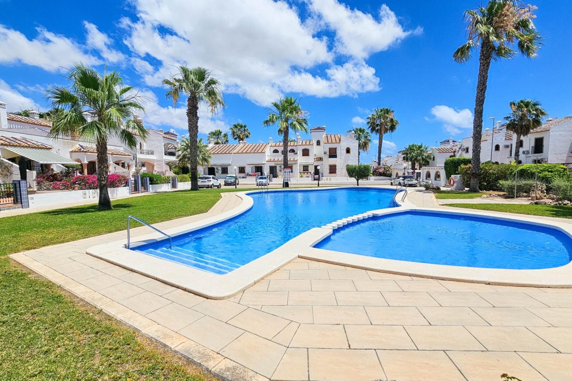 Resale - Town House -
Orihuela Costa - PAU 8