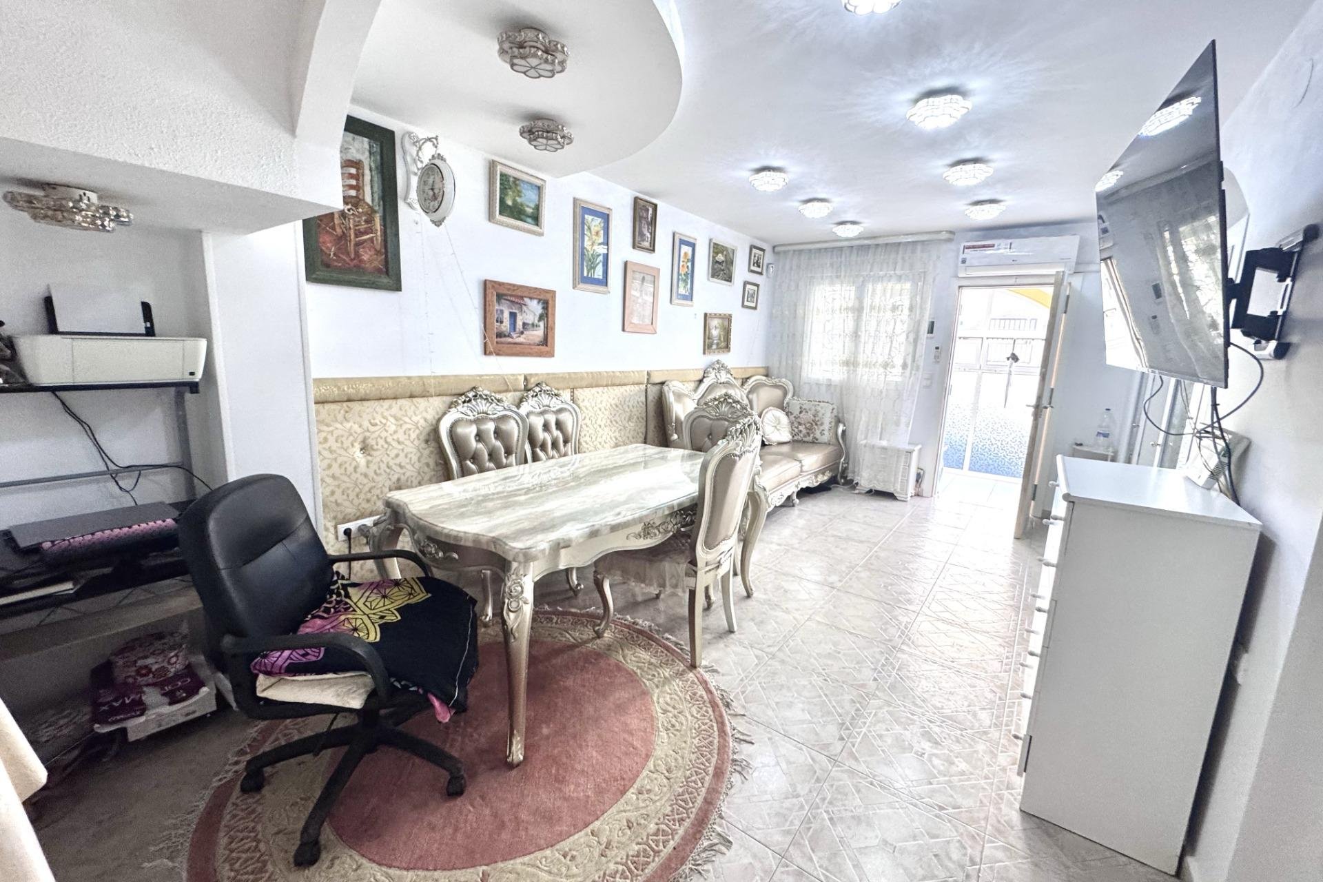 Resale - Town House -
Orihuela Costa - Playa Flamenca