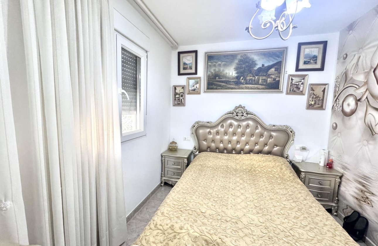 Resale - Town House -
Orihuela Costa - Playa Flamenca