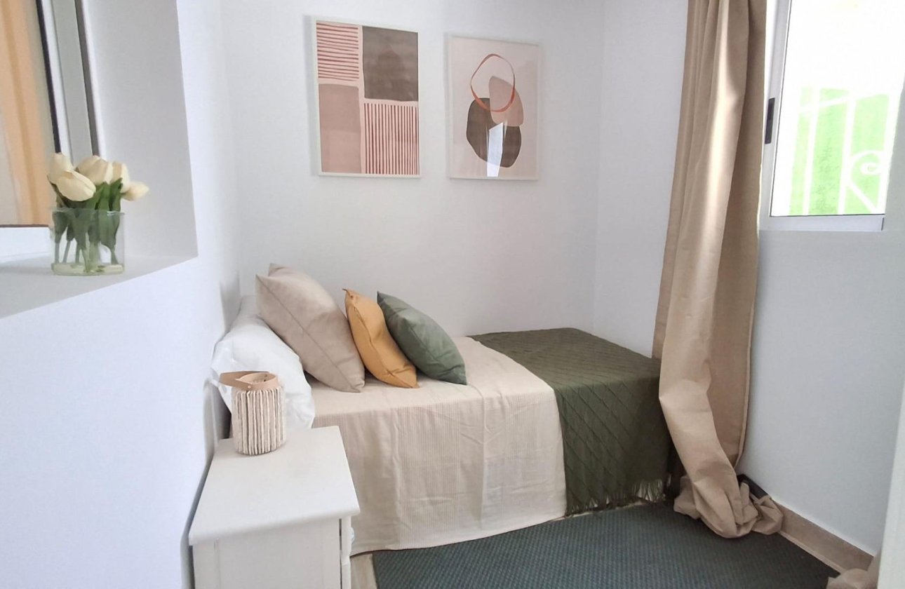 Resale - Town House -
Orihuela Costa - Playa Flamenca