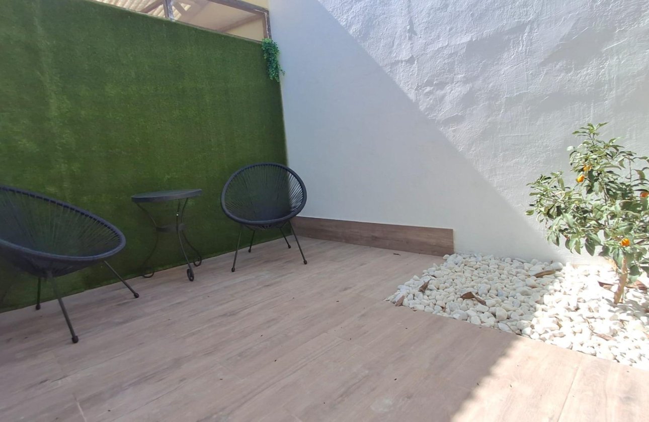Resale - Town House -
Orihuela Costa - Playa Flamenca