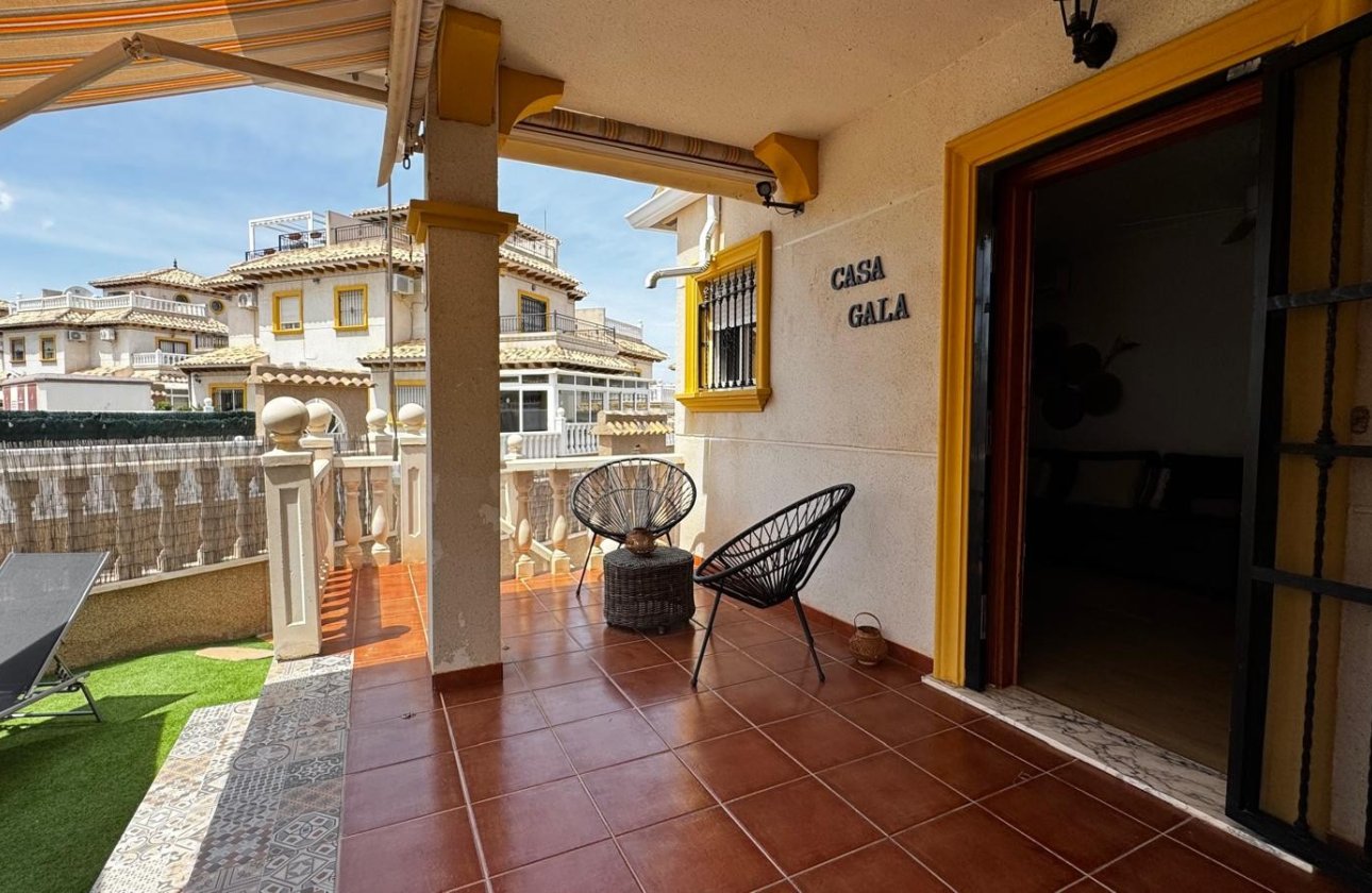 Resale - Town House -
Orihuela Costa - Villamartín