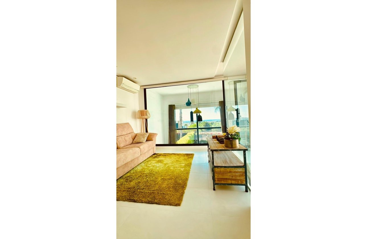 Resale - Town House -
Orihuela Costa - Villamartín