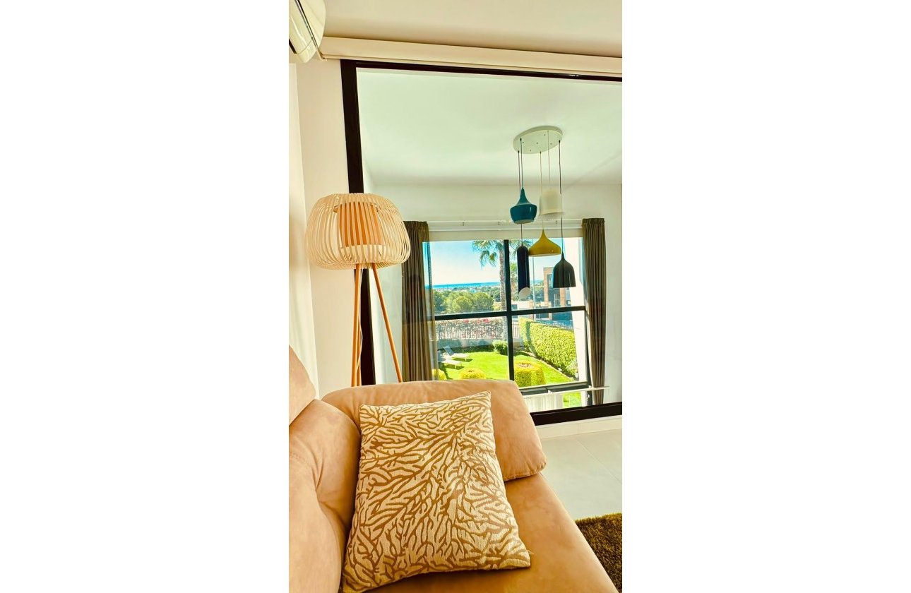 Resale - Town House -
Orihuela Costa - Villamartín