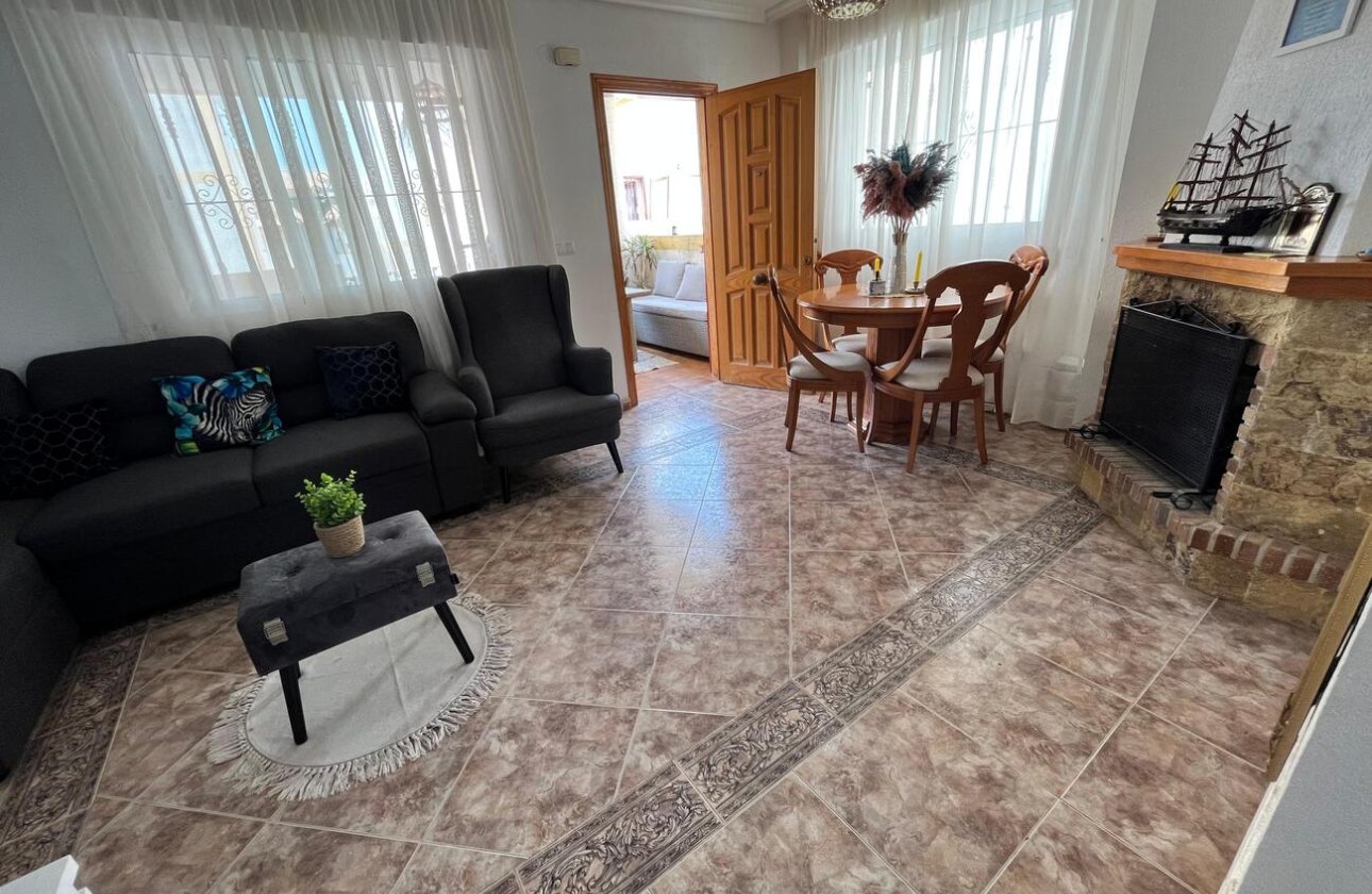 Resale - Town House Penthouse -
Torrevieja - La Florida
